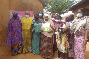 The plateau state radio presenter, zainab babaji, second from left, with members of the yelwa wcdgs and the arda team during a field visit.